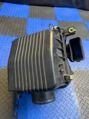 Запчасть корпус воздушного фильтра Toyota Raum