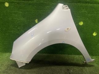 Крыло левое Mazda Familia