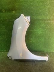 Крыло правое Mazda Familia