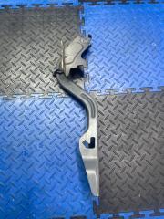 Запчасть петля капота передняя правая Suzuki Swift 2006