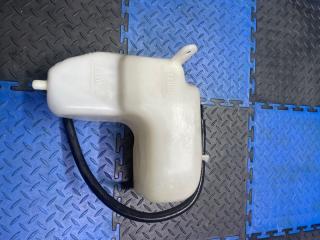 Запчасть расширительный бачок передний Toyota Wish 2008