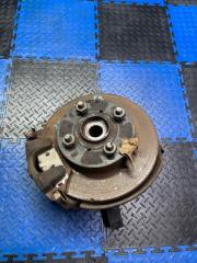 Запчасть ступица передняя правая Toyota Starlet 1995