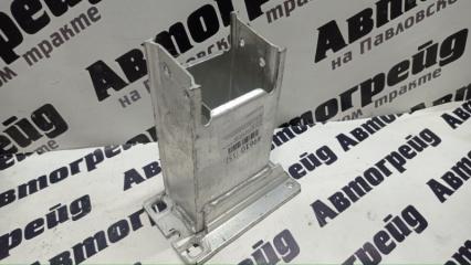 Кронштейн усилителя бампера передний левый AUDI A4 07.06.2008