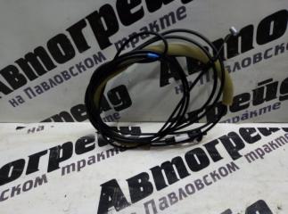 Тросик лючка бака Toyota Ipsum 2001.08