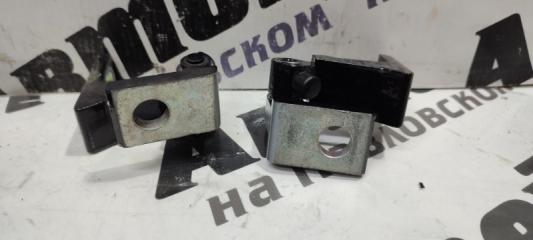 Петля дверная правая PORSCHE CAYENNE 05.03.2012