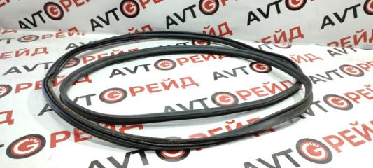 Уплотнительная резинка багажника AUDI Q5 08.10.2009