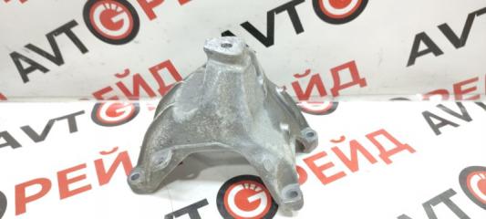 Кронштейн опоры двигателя правый AUDI Q5 10.06.2013