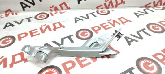 Крепление крыла переднее правое AUDI A6 18.04.2011