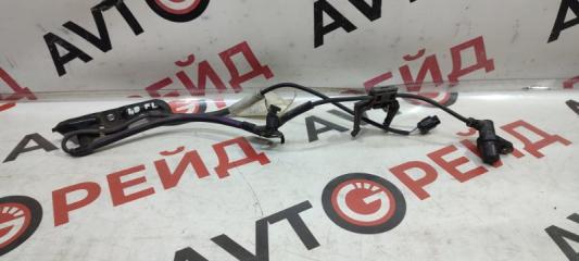 Запчасть датчик abs передний левый Toyota Camry