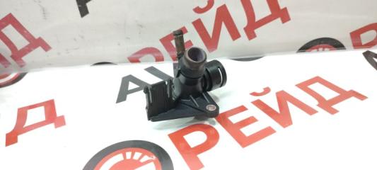 Фланец системы охлаждения AUDI A4 13.06.2012