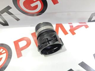 Фланец системы охлаждения AUDI A6 23.04.2013