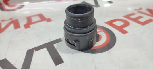 Фланец системы охлаждения AUDI Q7 18.12.2007