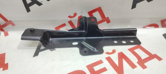 Кронштейн воздушного фильтра AUDI Q7 18.12.2007 контрактная Кронштейн воздушного фильтра AUDI Q7 18.12.2007