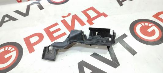 Крепление бампера заднее правое AUDI A4 13.06.2012