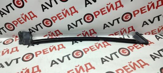 Уплотнитель стекла двери задний левый VOLKSWAGEN PASSAT CC 17.03.2015