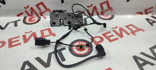 Замок капота VOLKSWAGEN PASSAT CC 17.03.2015