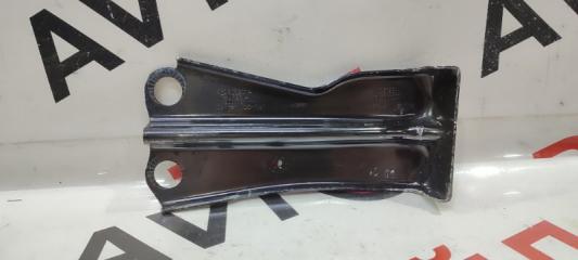 Кронштейн радиатора левый AUDI A3 13.12.2011