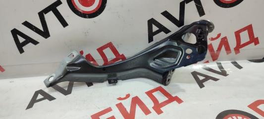 Крепление крыла левое AUDI A6 17.10.2011