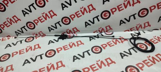 Тросик замка капота AUDI A6 17.10.2011