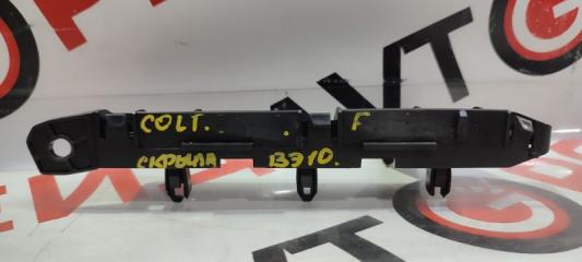 Крепление бампера переднее левое Colt Z25A Крепление бампера переднее левое Colt Z25A