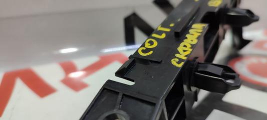 Крепление бампера переднее левое Colt Z25A Крепление бампера переднее левое Colt Z25A