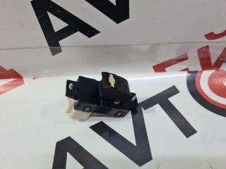 Фото запчасти кнопка стеклоподъемника Chevrolet Captiva 16.06.2011 контрактная запчасть Запчасть кнопка стеклоподъемника Chevrolet Captiva 16.06.2011