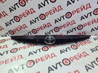 Запчасть накладка 5-й двери Toyota Auris 2013