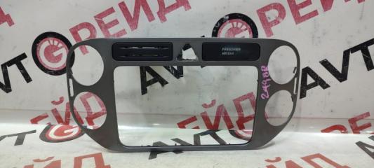 Консоль магнитолы VOLKSWAGEN TIGUAN 18.02.2009