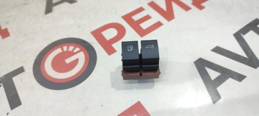 Кнопка открывания багажника VOLKSWAGEN PASSAT 16.10.2006 контрактная Кнопка открывания багажника VOLKSWAGEN PASSAT 16.10.2006