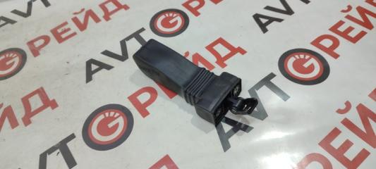 Ограничитель двери передний AUDI Q5 09.03.2009