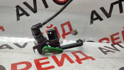 Датчик высоты дорожного просвета задний левый VOLKSWAGEN GOLF VARIANT 14.01.2015 контрактная Датчик высоты дорожного просвета задний левый VOLKSWAGEN GOLF VARIANT 14.01.2015