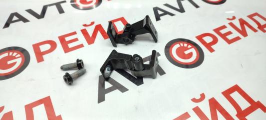 Петля дверная передняя правая AUDI A8 10.02.2014