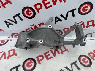 Кронштейн генератора VOLKSWAGEN TOUAREG 02.11.2011