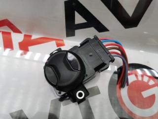 Кнопка регулировки сиденья VOLKSWAGEN TOUAREG 03.04.2014 контрактная Кнопка регулировки сиденья VOLKSWAGEN TOUAREG 03.04.2014