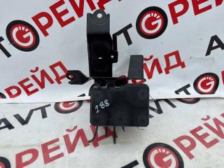 Запчасть блок abs Toyota Ipsum 04.2006
