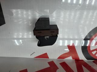 Кнопка открывания багажника AUDI A6 30.08.2012 контрактная Кнопка открывания багажника AUDI A6 30.08.2012
