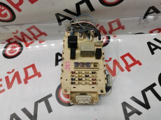 Блок предохранителей салонный Toyota Vitz 2001.12