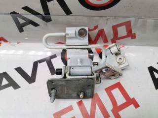 Петля дверная передняя правая VOLKSWAGEN TOUAREG 30.09.2008