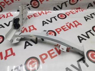 Крепление крыла левое AUDI A8 06.02.2012