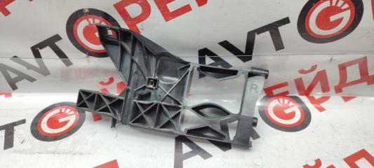 Кронштейн фары правый AUDI A6 30.08.2012