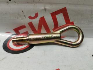 Крюк буксировочный Nissan March