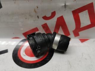 Фланец системы охлаждения AUDI A6 27.04.2012