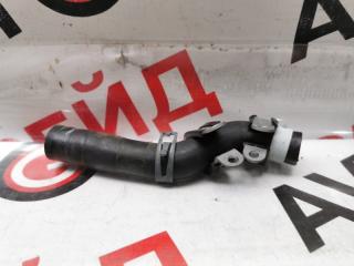 Патрубок системы охлаждения VOLKSWAGEN TOUAREG 02.10.2011