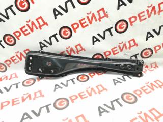 Запчасть балка продольная Toyota Avensis 05