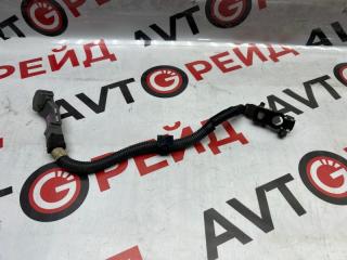 Клемма аккумулятора плюс Toyota Vista Ardeo 10.1998