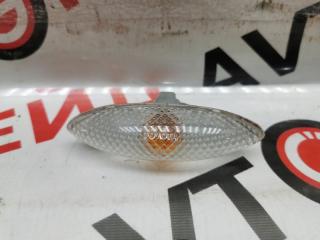Фото запчасти повторитель в крыло левый Toyota Vitz 06.2001 контрактная запчасть Запчасть повторитель в крыло левый Toyota Vitz 06.2001