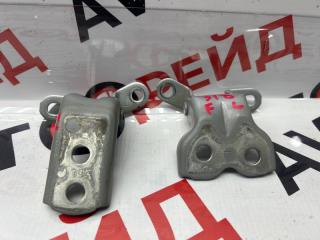 Запчасть петля дверная передняя левая Toyota Vitz 06.2001