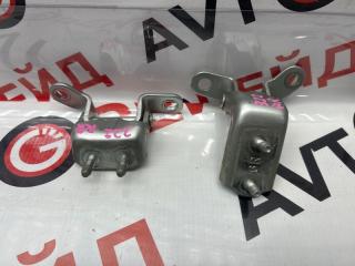 Фото запчасти петля дверная задняя правая Toyota Camry Gracia 2000.08 контрактная запчасть Запчасть петля дверная задняя правая Toyota Camry Gracia 2000.08