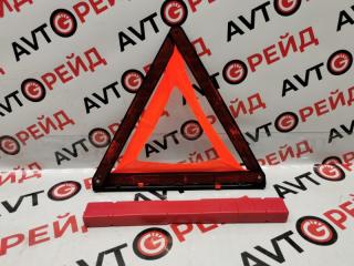 Знак аварийной остановки AUDI S1 21.08.2015 контрактная Знак аварийной остановки AUDI S1 21.08.2015