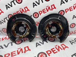 Запчасть колодки ручного тормоза задние Honda Stepwgn